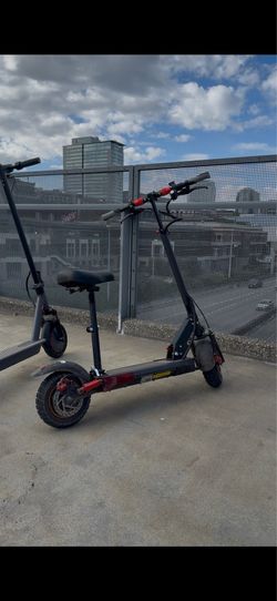 Electric scooter goes 30mph