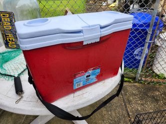 Rubbermaid Beverage Cooler 13qt