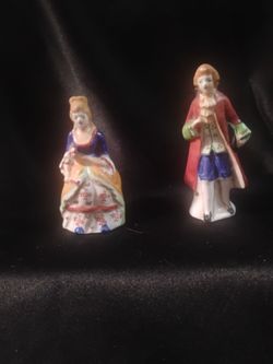 Vintage Mr. & Mrs. Salt n Pepper shakers