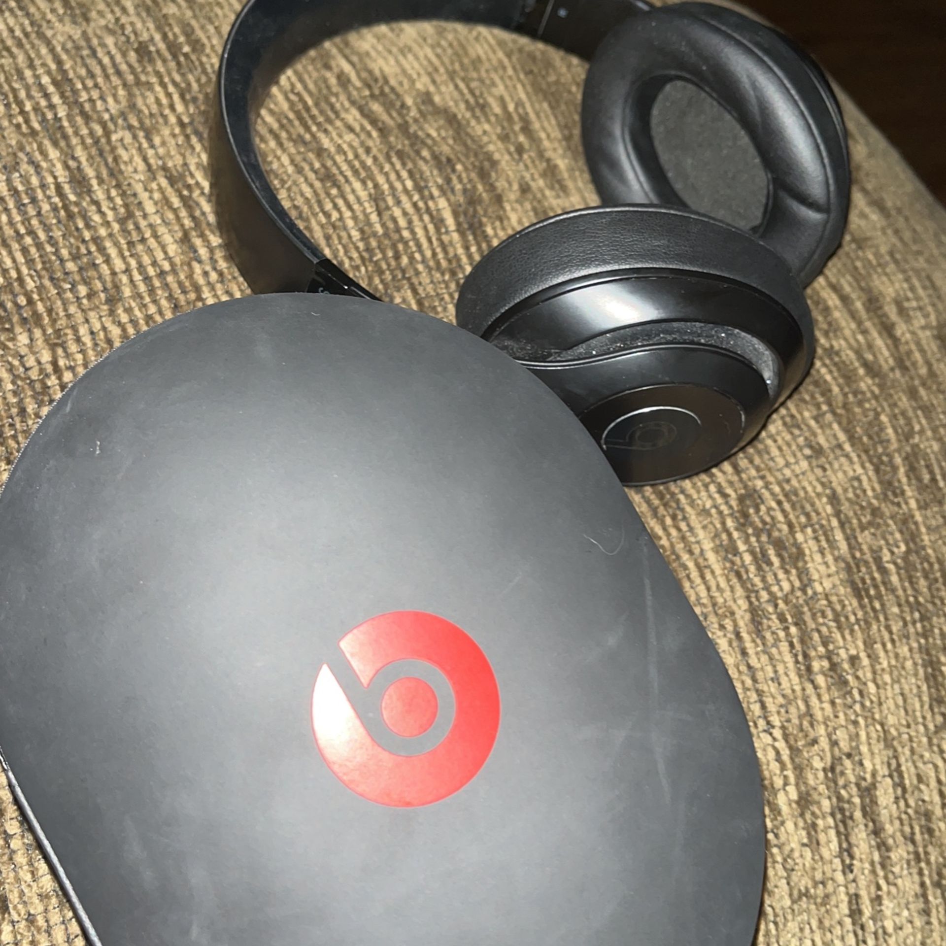 new beats wireless. head phones