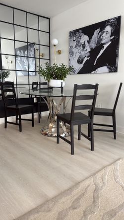 Dinning Table And Chairs