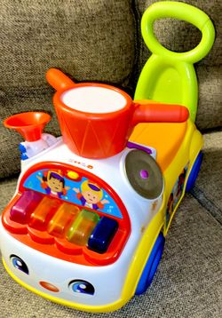 Little People Band Wagon