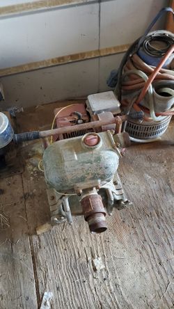 Pump - Gas Powered 2"  Trash Pump