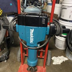 Makita Breaker Hammer