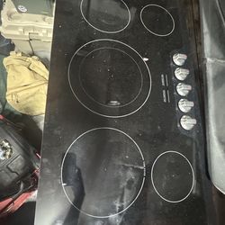 36 inch Frigidaire gallery 5 burner glass top