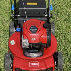 22" (56cm) SMARTSTOW® Personal Pace Auto- Drive™M High Wheel Mower (21465)