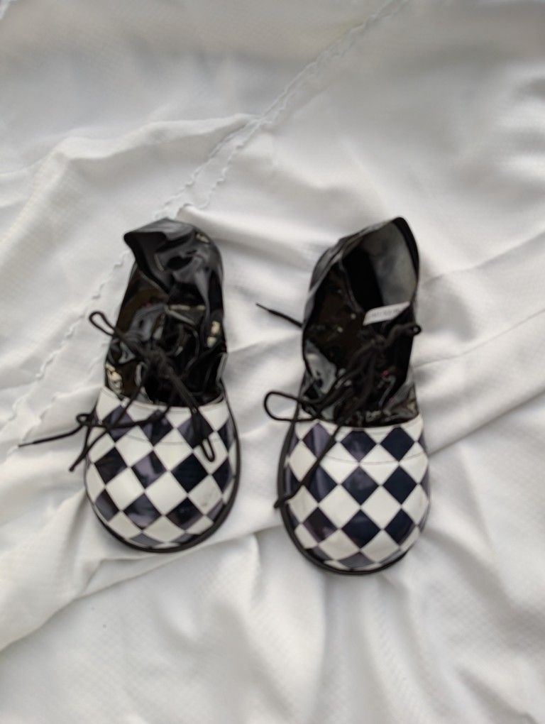 Cute Clown Shoes 🤡