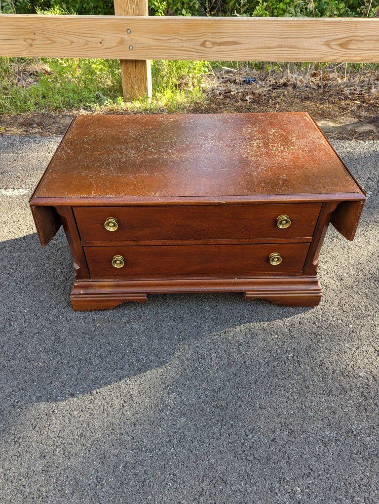 Broyhill heavy Wood Drop Leaf Two Drawer Coffee Table Project