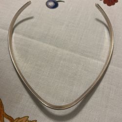 Sterling V Necklace 
