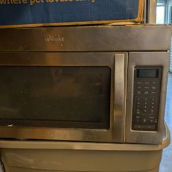 Whirlpool Stainless Microwave 