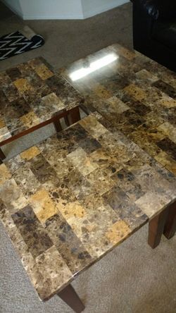 Coffee and end tables in really good condition come by now and buy them