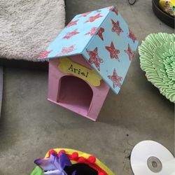 Small Bunny Or Gerbil House