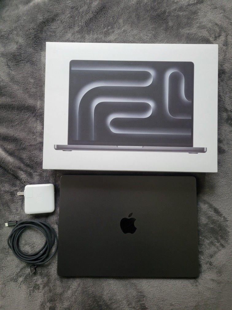 2023 Apple Macbook Pro 14" M3 Pro Chip  