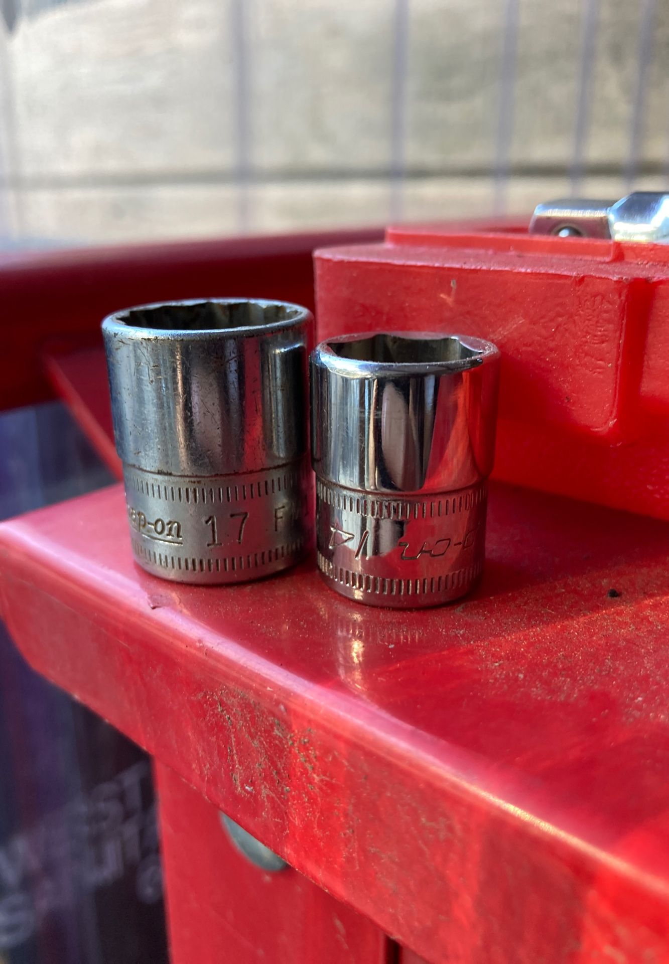 Snap on 3/8 socket 14 and 17