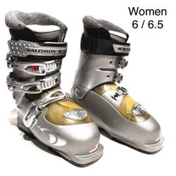 Womens Salomon Ski Boots (Size 6 / 6.5) 