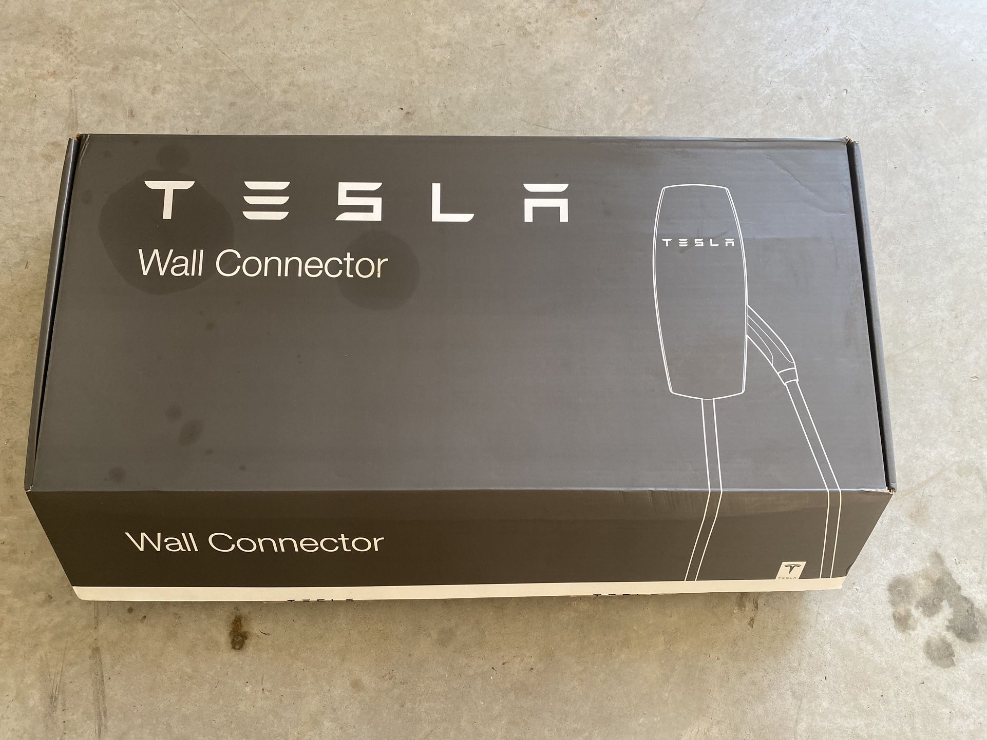 Tesla Wall Connector