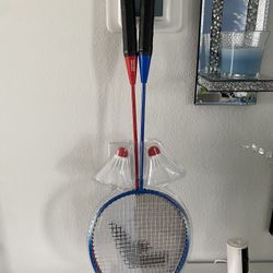 Brand new Badminton Rackets & Shuttlecocks set 