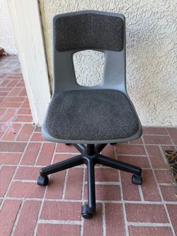 Small AdjustableGray Fabric Office Chair with Wheels