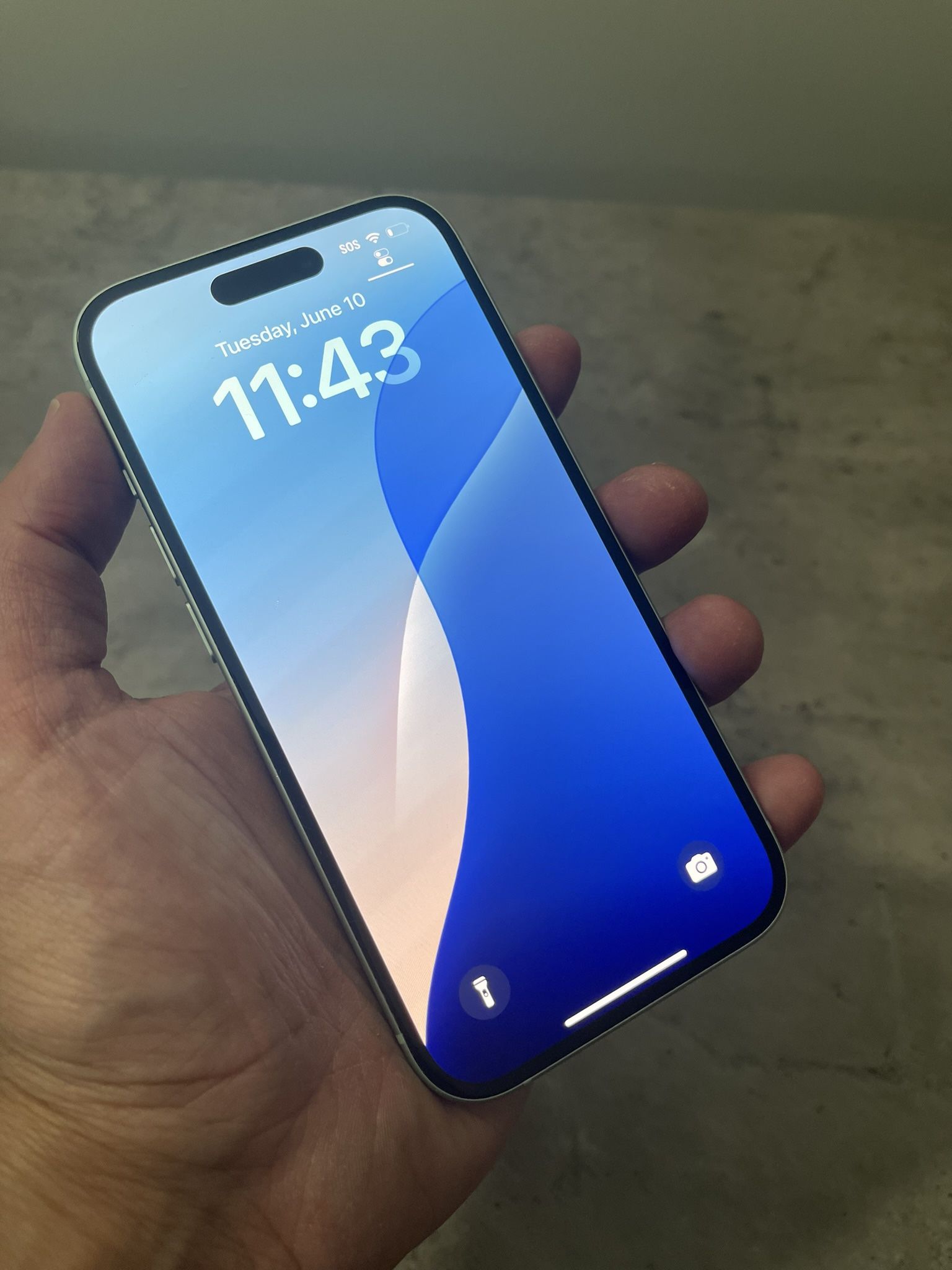 iPhone 15 100% battery Unlocked