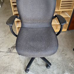 17 Office Rolling Chairs 