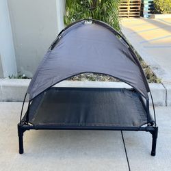 New In Box 30x25x30 Inch Tall Elevated Dog Cot Bed With Canopy 
