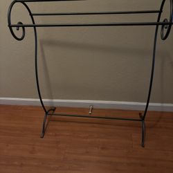 Iron Towel Rack