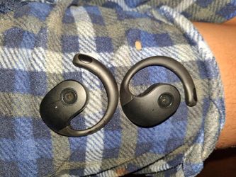 Earphones for sale in excellent working condition
