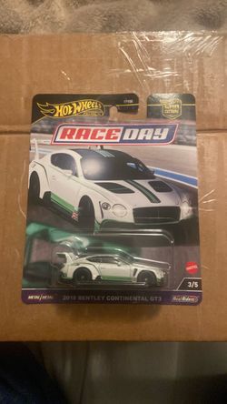 Hot Wheels Premium Car Culture Race Day 2018 Bentley Continental GT3