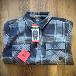Voyager Men’s Flannel Size M 