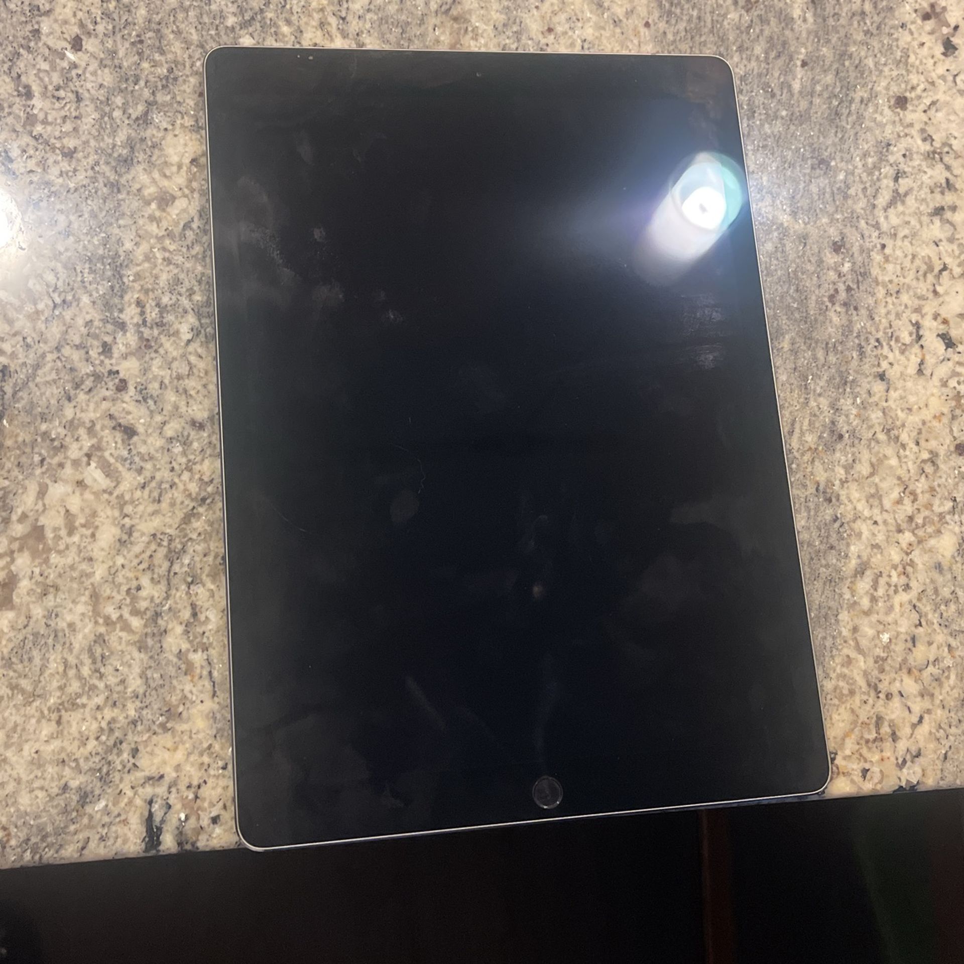 iPad Pro 2nd Generation A1670
