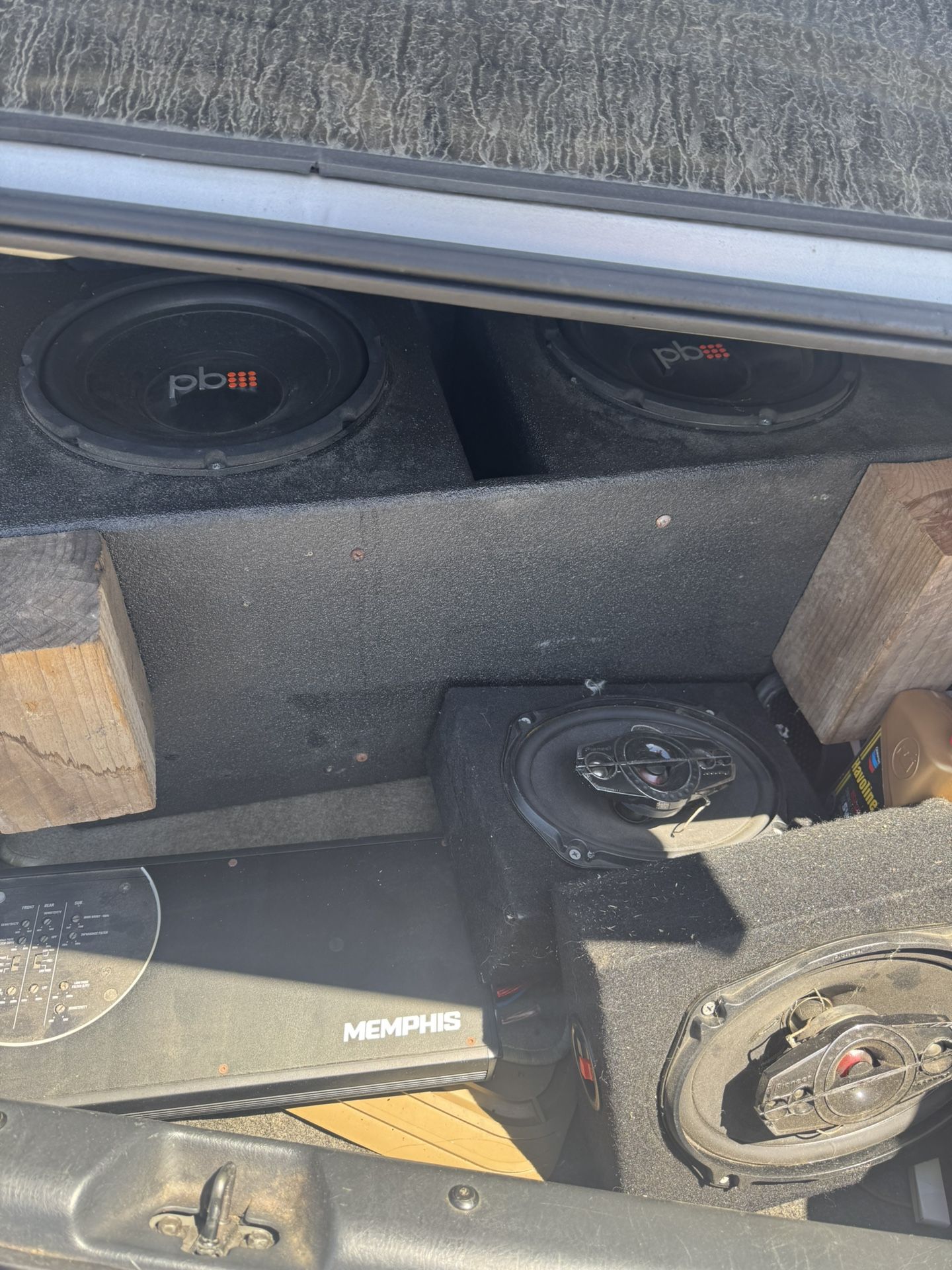 Subs For Sale Comes With Amp