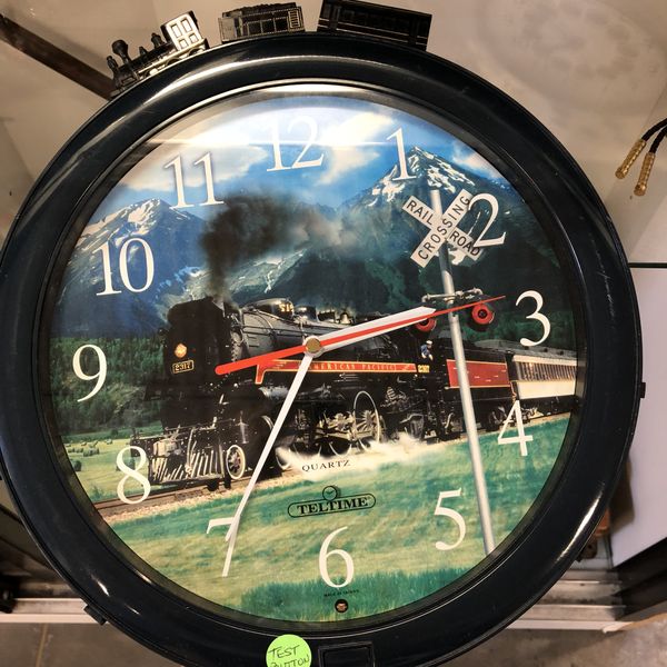 Vintage Teltime sound + motion quartz railroad clock for Sale in