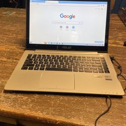 Asus Touchscreen Laptop -i3 - 8GB- 250 SSD $175