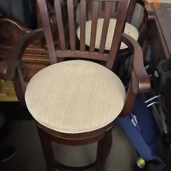 2 Bar Stool Chairs