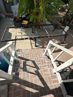 Metal Frame with Support Legs