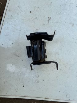 2007-2013 GMC sierra 1500 bracket