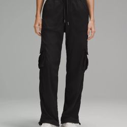 Lululemon Women’s Dance Studio Cargo Pants BRAND NEW W TAGS