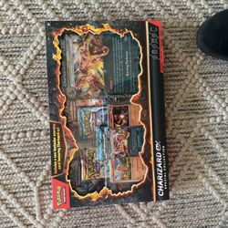Pokemon Charizard Ex Box 