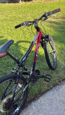 GT Stomper Mountain Bike
