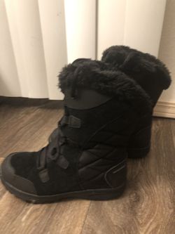 Columbia Woman  Waterproof Shoes