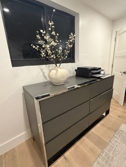 Modani Drawers