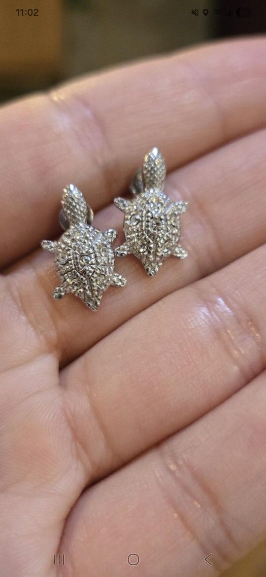 Silver Turtle Earings