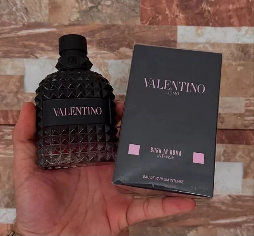 Valentino Born in Roma Uomo Eau de Parfum Intense 3.4oz / 100ml