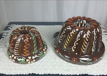 Vtg Set Of 2 France Kugelhopf Bundt Cake Pan Mold Slipware Painted Pottery Hang