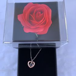 Box Rose Necklaces 