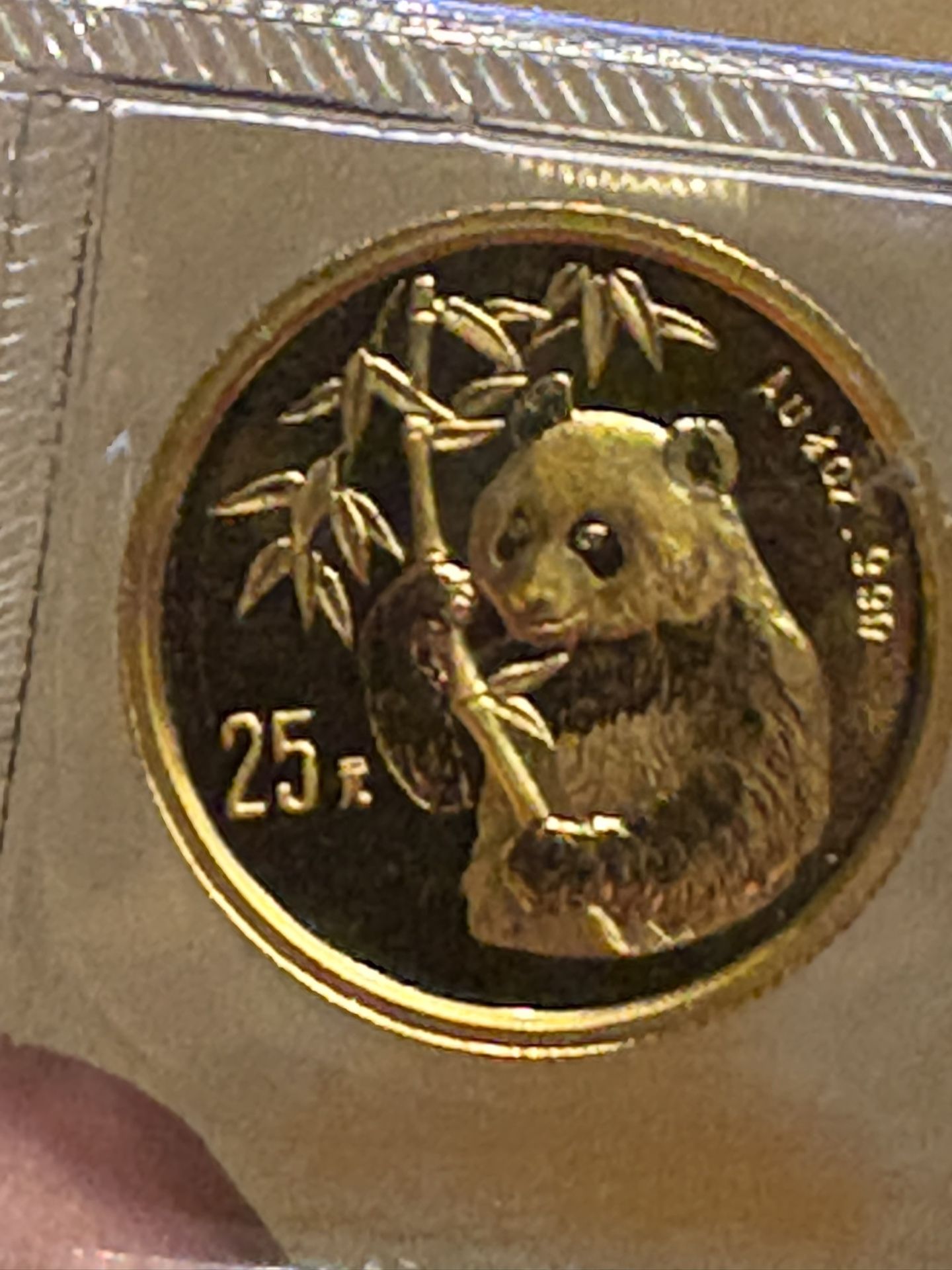 Lealana Coin. 0.1 btc Unfunded. Hologram fully intact. Coin comes with  Public Address