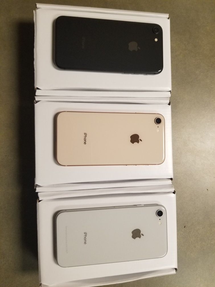 iPhone 8 factory unlocked