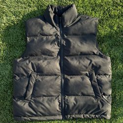 Weekday Kip Puffer Vest | Men’s Size Large 