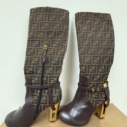 Fendi Delfina High Boot Fall/Winter Size 39/US8.5  105mm gold heel "FF" motif