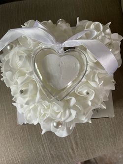 Wedding Ring Pillow, Irovy Ring Bearer Holder Pillows Heart Shape Rose Lace Cushion for Wedding Party Anniversary Ceromony